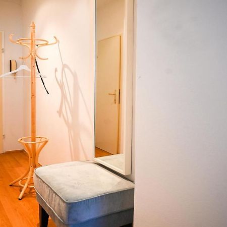 Backpacker Apartment Bahnhof Bécs Kültér fotó